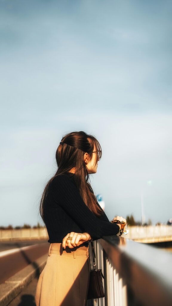 決意する女性