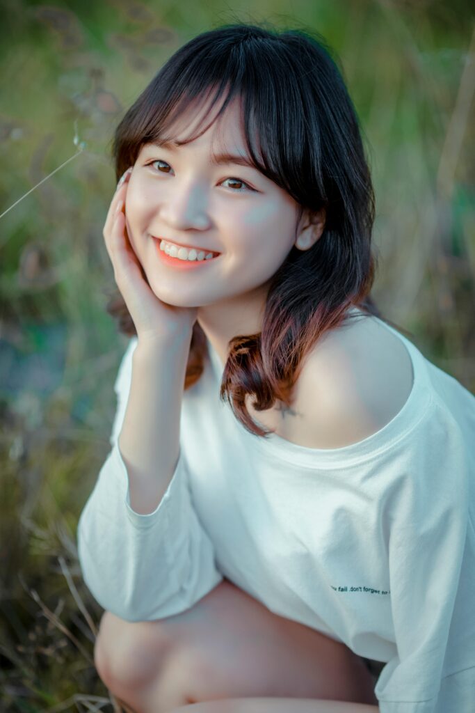 前向きな表情の女性